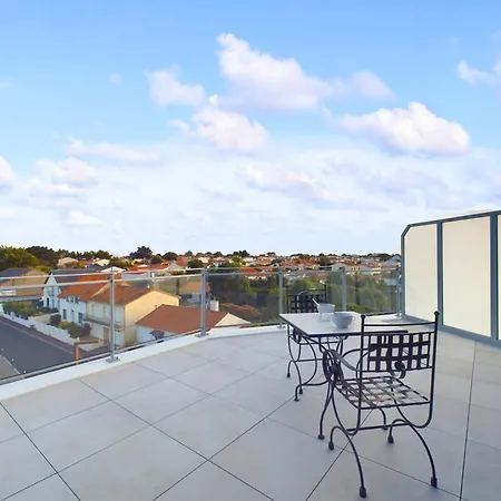 Pour 6 Proche Et Port Saint Gilles Croix de vie