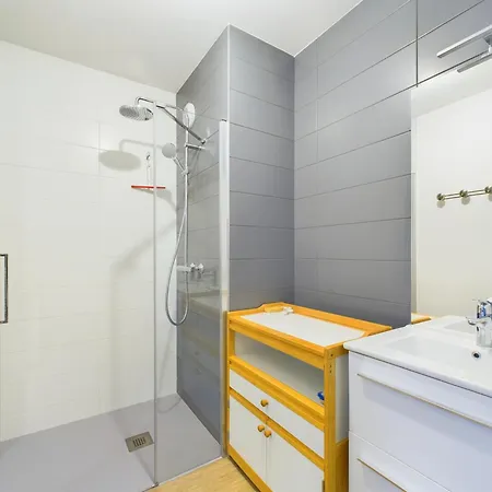 Pour 6 Proche Et Port Διαμέρισμα